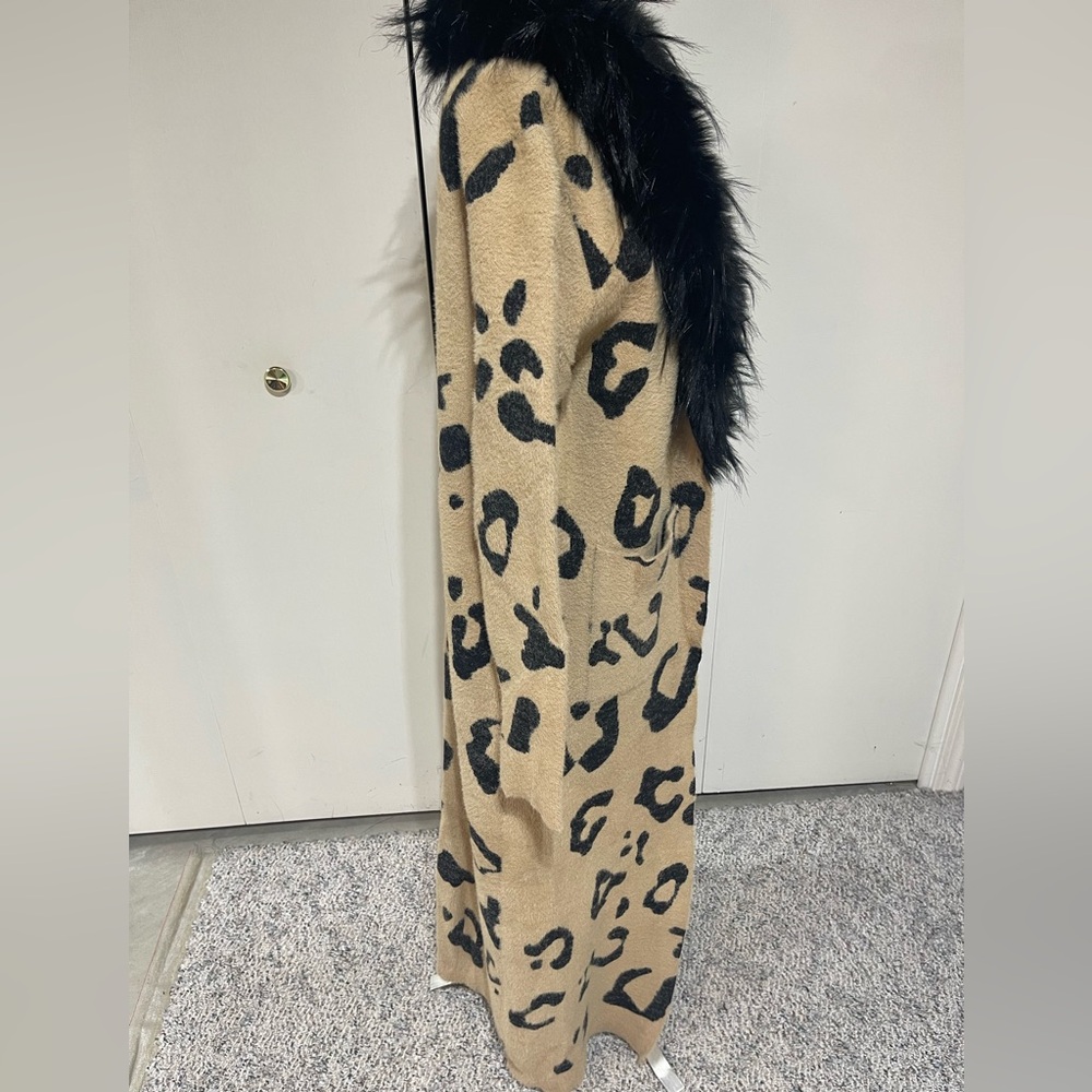 NWOT Donna Salyers Fabulous Furs Sweater Coat - Picture 9 of 14
